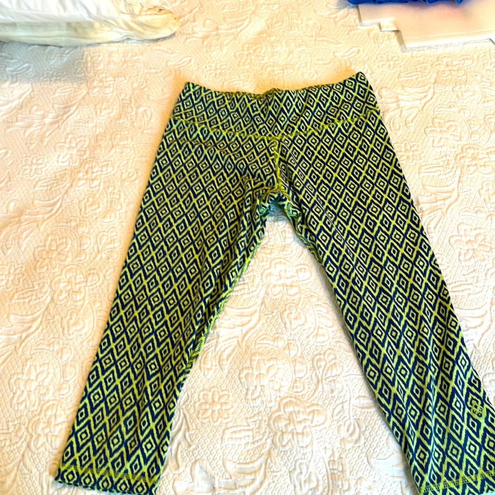 Yoga pants cotton fifty-one percent organic/ size small/ yellow green/ navy